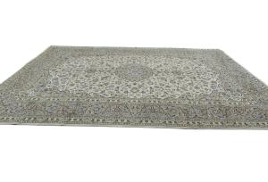 Vintage Cream Traditional 8x11 Kashan Persian Rug