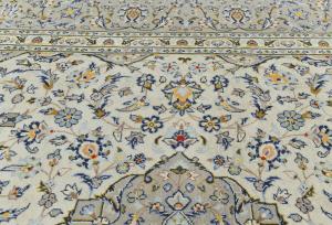 Vintage Cream Traditional 8x11 Kashan Persian Rug