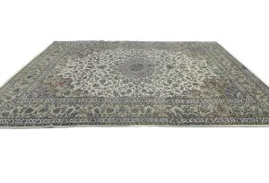 Vintage Cream Traditional 8x11 Kashan Persian Rug