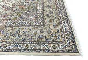 Vintage Cream Traditional 8x11 Kashan Persian Rug