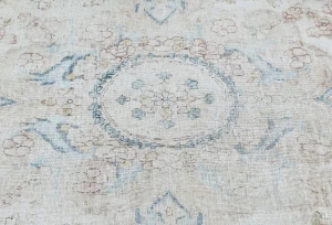 Semi Antique Muted Cream Floral 2'6X2'11 Distressed Oriental Rug