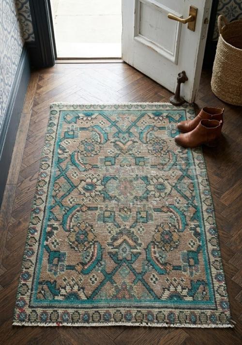 Semi Antique Muted Floral 1'7X2'4 Distressed Oriental Rug