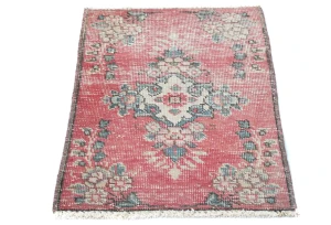 Semi Antique Muted Floral 1'6X2'3 Distressed Oriental Square Rug