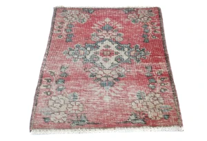 Semi Antique Muted Floral 1'6X2'3 Distressed Oriental Square Rug