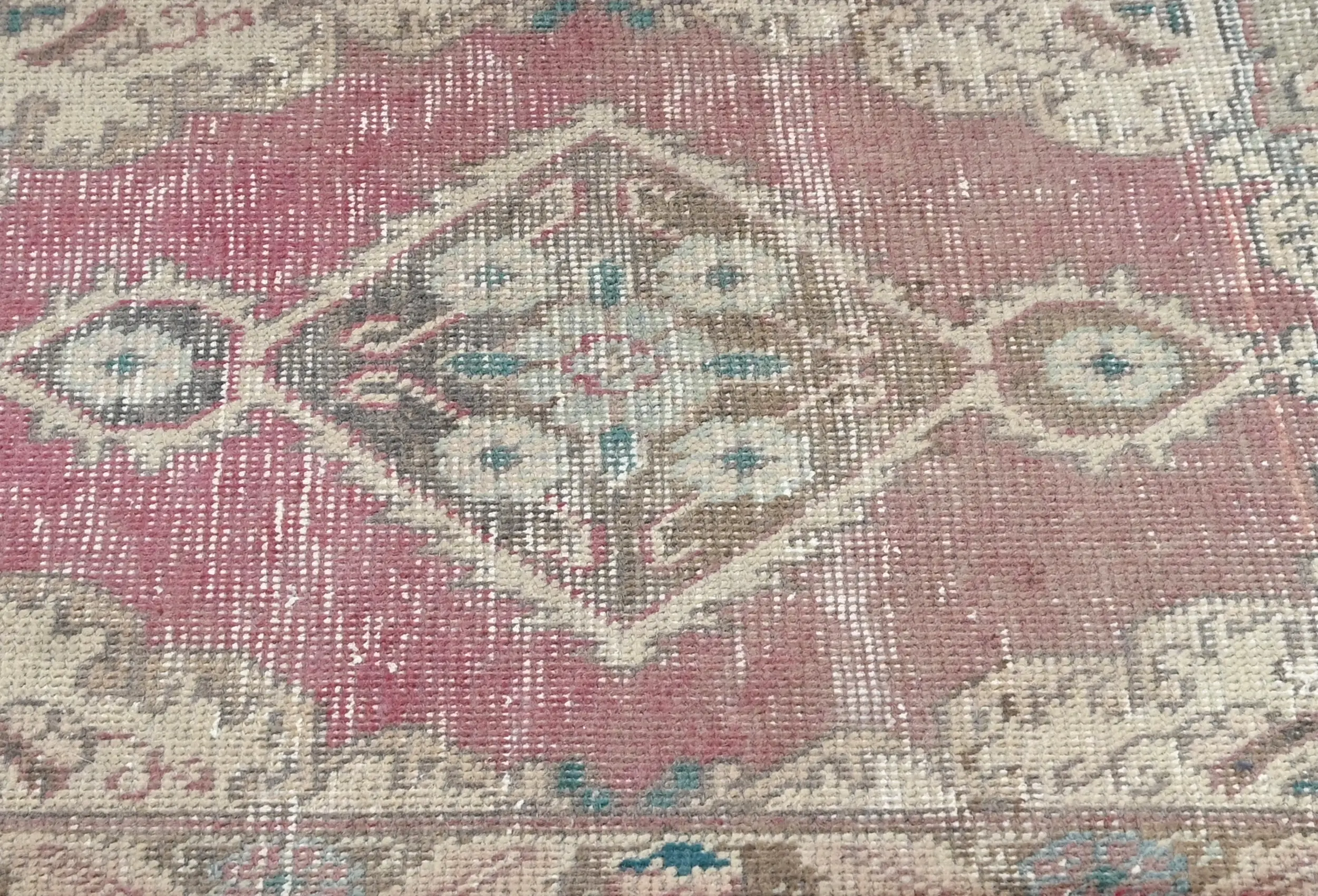 Semi Antique Muted Red Floral 1'7X2'2 Distressed Oriental Rug