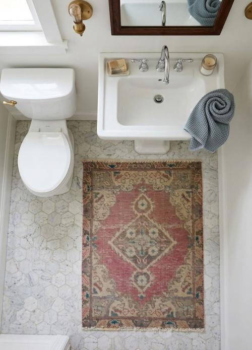 Semi Antique Muted Red Floral 1'7X2'2 Distressed Oriental Rug