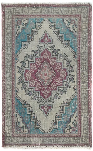 Semi Antique Muted Cream Floral 1'6X2'5 Distressed Oriental Rug