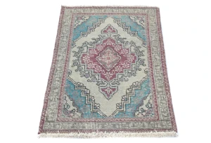 Semi Antique Muted Cream Floral 1'6X2'5 Distressed Oriental Rug