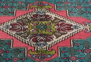 Semi Antique Muted Floral 1'11X2'8 Distressed Oriental Rug