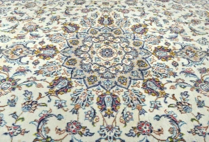 Vintage Cream Floral Traditional 6'4 X 9'7 Kashan Persian Rug