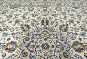 Vintage Cream Floral Traditional 6'4 X 9'7 Kashan Persian Rug