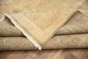 9'7 x 13'2 Hand-Knotted Muted Floral Oriental Wool Rug