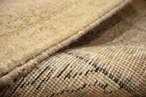 9'7 x 13'2 Hand-Knotted Muted Floral Oriental Wool Rug