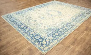 9'8 x 13'2 Hand-Knotted Muted Floral Oriental Wool Rug