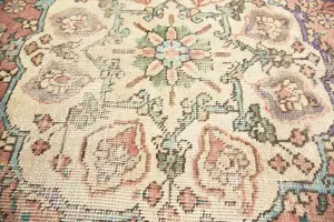 9'10 x 12'9 Hand-Knotted Muted Floral Oriental Wool Rug