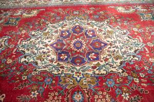 10'0x12'9 Hand Knotted Muted Floral Classic Oriental Wool Rug