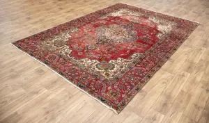 7'4x10'8 Hand Knotted Floral Classic Oriental Wool Rug