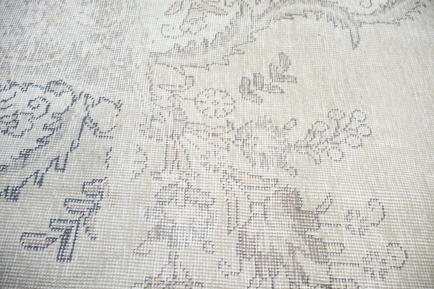 9'5x12'1 Hand Knotted Traditional Floral Oriental Wool Rug - Image 9
