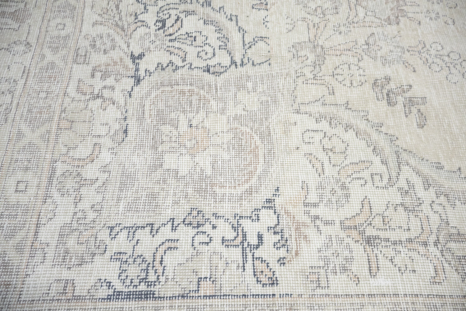 9'5x12'1 Hand Knotted Traditional Floral Oriental Wool Rug - Image 11