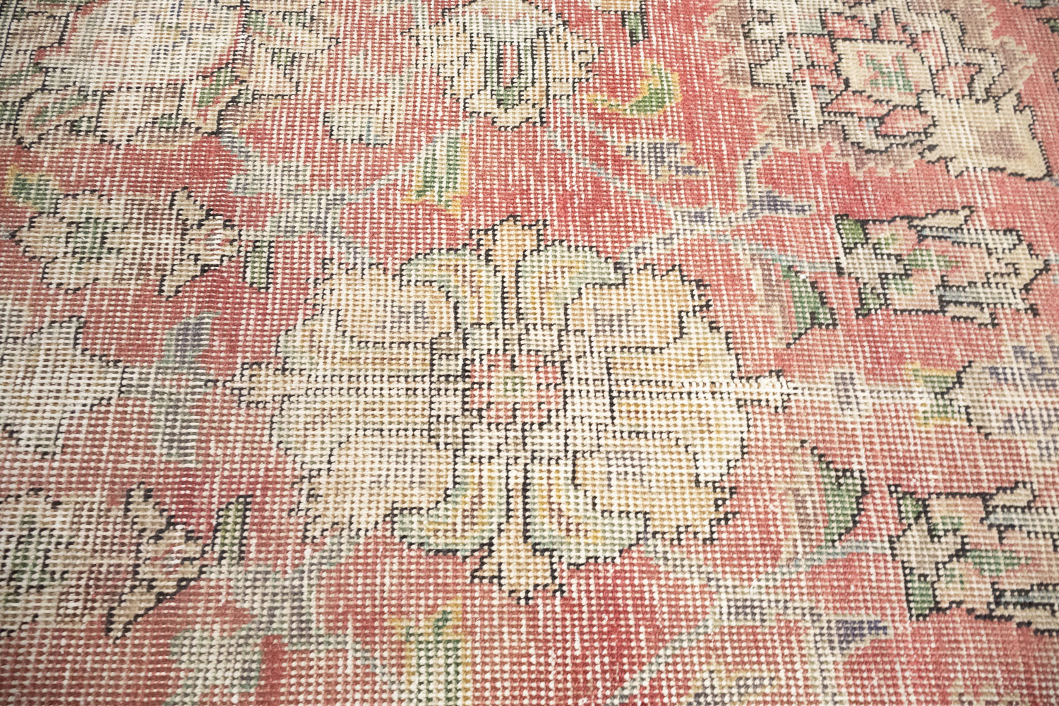 9'5x9'8 Hand Knotted Traditional Floral Oriental Wool Rug - Image 9