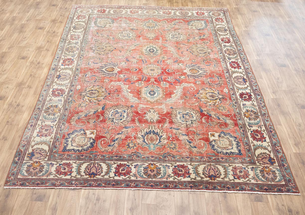 9'9x13'5 Hand Knotted Traditional Floral Oriental Wool Rug - Image 1