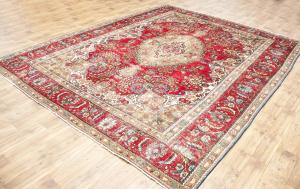 9'9x12'9 Hand Knotted Traditional Floral Oriental Wool Rug