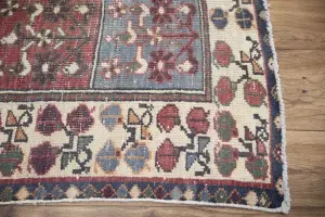 4'9x9'9 Hand Knotted Tribal Geometric Oriental Wool Rug