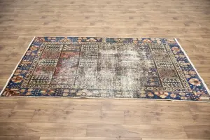 4'6x7'9 Hand Knotted Floral Classic Oriental Wool Rug