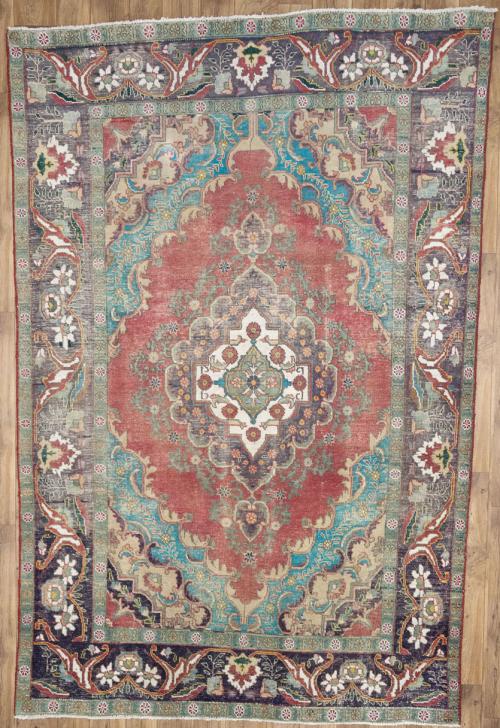 6'4x9'4 Hand Knotted Muted Floral Classic Oriental Wool Rug
