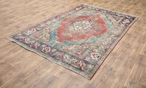 6'4x9'4 Hand Knotted Muted Floral Classic Oriental Wool Rug