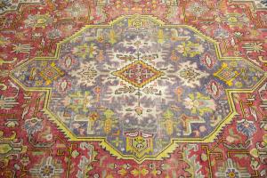 6'6x9'11 Hand Knotted Muted Floral Classic Oriental Wool Rug