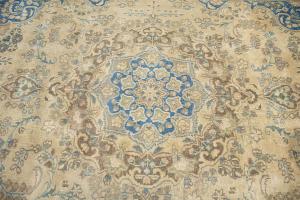 6'3x9'3 Hand Knotted Muted Floral Classic Oriental Wool Rug