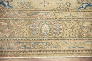 6'3x9'3 Hand Knotted Muted Floral Classic Oriental Wool Rug