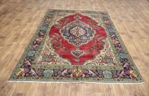 6'6x9'10 Hand Knotted Floral Classic Oriental Wool Rug