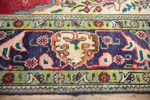 6'6x9'10 Hand Knotted Floral Classic Oriental Wool Rug
