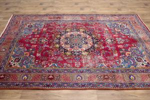 6'5x9'4 Hand Knotted Floral Classic Oriental Wool Rug