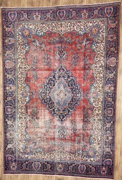 7'1x10'6 Hand Knotted Floral Classic Oriental Wool Rug