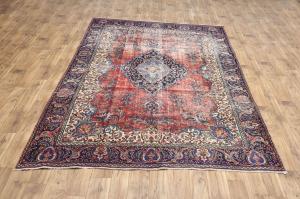 7'1x10'6 Hand Knotted Floral Classic Oriental Wool Rug