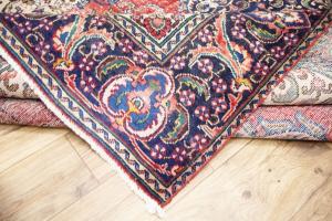 7'1x10'6 Hand Knotted Floral Classic Oriental Wool Rug