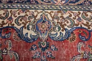 7'1x10'6 Hand Knotted Floral Classic Oriental Wool Rug