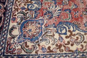 7'1x10'6 Hand Knotted Floral Classic Oriental Wool Rug