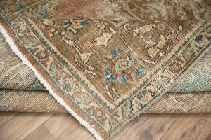6'7x9'7 Hand Knotted Floral Classic Oriental Wool Rug