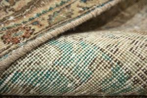 6'7x9'7 Hand Knotted Floral Classic Oriental Wool Rug