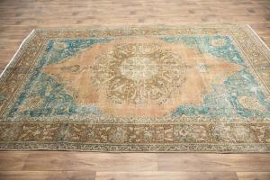 6'7x9'7 Hand Knotted Floral Classic Oriental Wool Rug