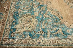 6'7x9'7 Hand Knotted Floral Classic Oriental Wool Rug