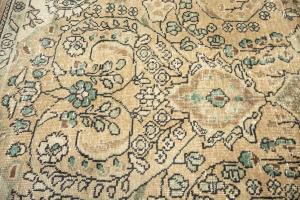 6'6x9'11 Hand Knotted Floral Classic Oriental Wool Rug