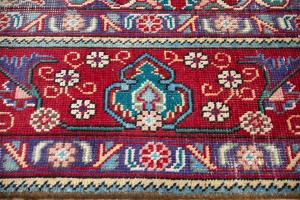 6'4x9'5 Hand Knotted Floral Classic Oriental Wool Rug