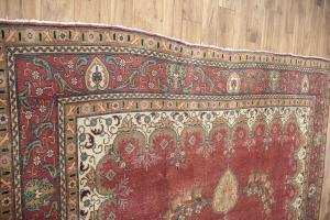 9'7 x 13'0 Hand Knotted Traditional Red Floral Wool Rug