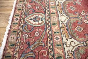 9'7 x 13'0 Hand Knotted Traditional Red Floral Wool Rug