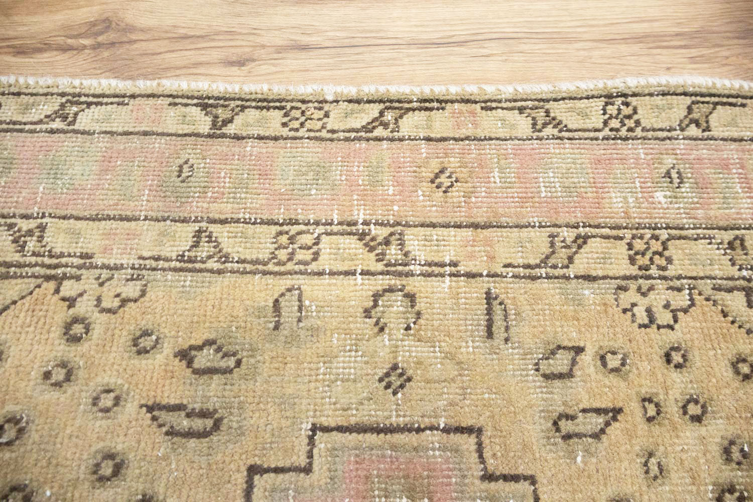 3'3x5'0 Hand Knotted Traditional Floral Oriental Wool Rug - Image 7